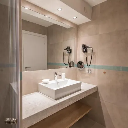 Arelia Beachfront Sea View * Pefkochori