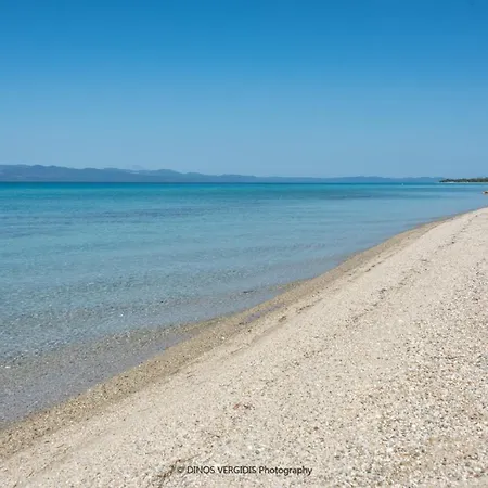 아파트 Arelia Beachfront Sea View *