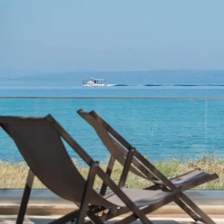 Apartamento Arelia Beachfront Sea View Pefkochori