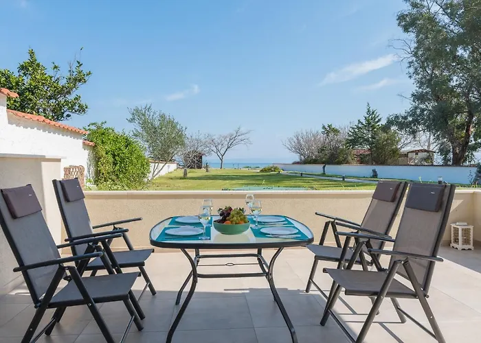 Arelia Beachfront Sea View