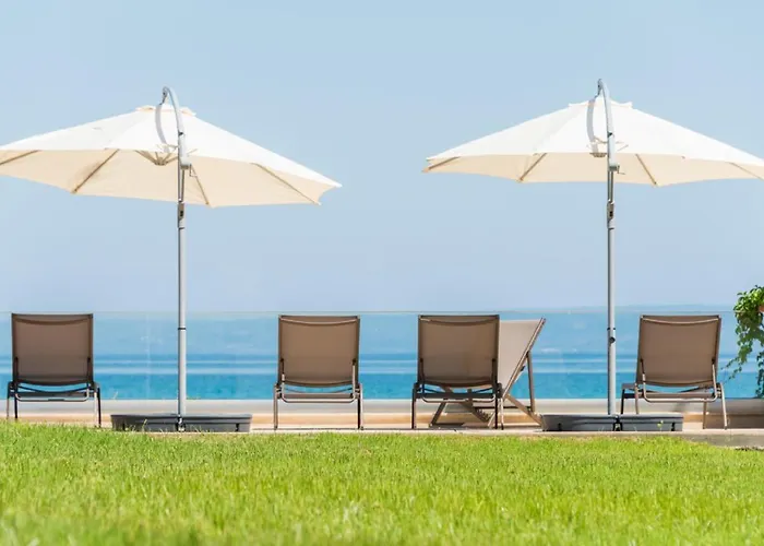 Arelia Beachfront Sea View Апартаменты Пефкохори
